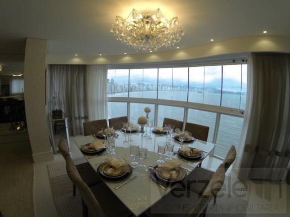 Imagem Apartamento com 4 Quartos à Venda, 238 m² em Centro - Balneário Camboriú Imagem Apartamento com 4 Quartos à Venda, 238 m² em Centro - Balneário Camboriú
