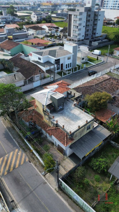 Imagem Casa à Venda, 412 m² em Centro - Palhoça Imagem Casa à Venda, 412 m² em Centro - Palhoça