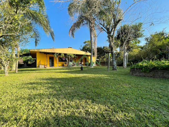 Imagem Casa com 4 Quartos à Venda, 300 m² em Costeira - Balneário Barra Do Sul Imagem Casa com 4 Quartos à Venda, 300 m² em Costeira - Balneário Barra Do Sul