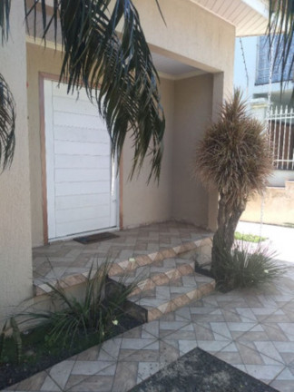 Imagem Casa com 3 Quartos à Venda, 199 m² em Jardim Itu - Porto Alegre