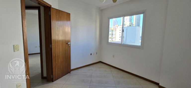 Imagem Apartamento com 3 Quartos à Venda, 115 m² em Centro - Balneário Camboriú Imagem Apartamento com 3 Quartos à Venda, 115 m² em Centro - Balneário Camboriú