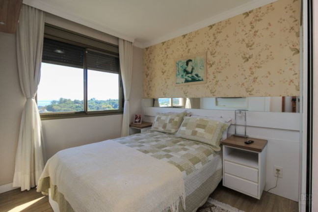 Imagem Imóvel com 3 Quartos à Venda, 126 m² em Ipanema - Porto Alegre Imagem Imóvel com 3 Quartos à Venda, 126 m² em Ipanema - Porto Alegre