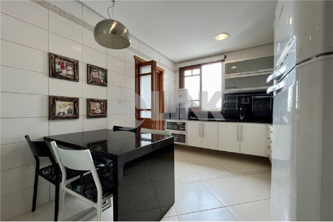 Imagem Apartamento com 3 Quartos à Venda, 109 m² em Passo Da Areia - Porto Alegre Imagem Apartamento com 3 Quartos à Venda, 109 m² em Passo Da Areia - Porto Alegre