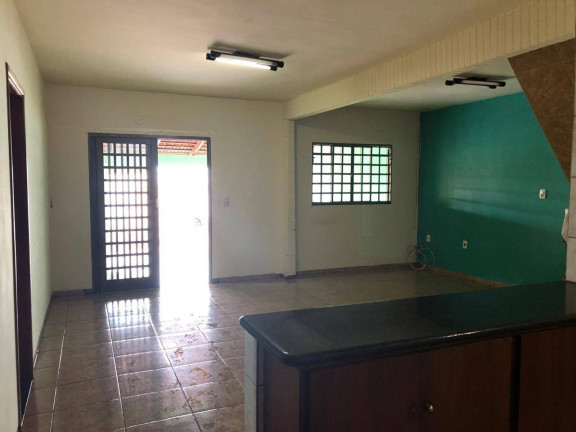 Imagem Sobrado com 4 Quartos à Venda, 180 m² em Santa Efigênia - Caldas Novas Imagem Sobrado com 4 Quartos à Venda, 180 m² em Santa Efigênia - Caldas Novas