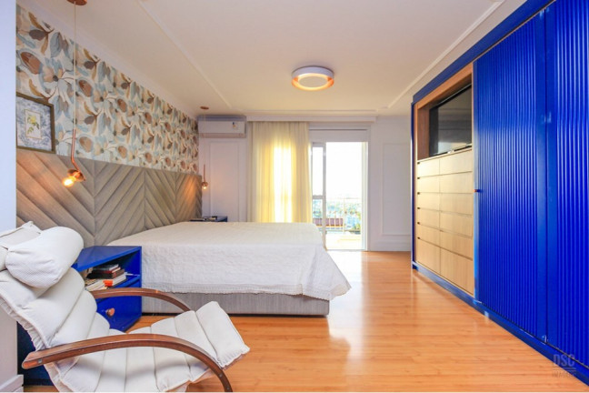 Imagem Casa com 4 Quartos à Venda, 620 m² em Nonoai - Porto Alegre Imagem Casa com 4 Quartos à Venda, 620 m² em Nonoai - Porto Alegre