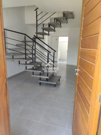 Imagem Sobrado com 2 Quartos à Venda, em Santa Catarina - Joinville Imagem Sobrado com 2 Quartos à Venda, em Santa Catarina - Joinville