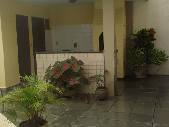 Imagem Casa com 3 Quartos à Venda, 380 m² em Lagoa Nova - Natal