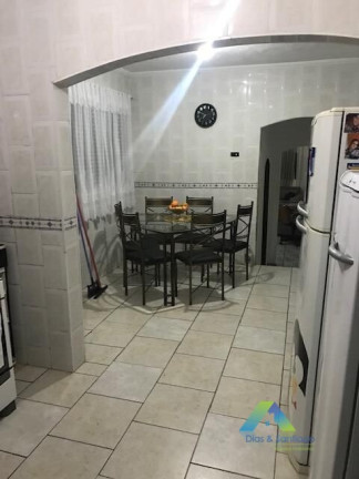 Imagem Sobrado com 4 Quartos à Venda, 225 m² em Jardim Cristiane - Santo André Imagem Sobrado com 4 Quartos à Venda, 225 m² em Jardim Cristiane - Santo André