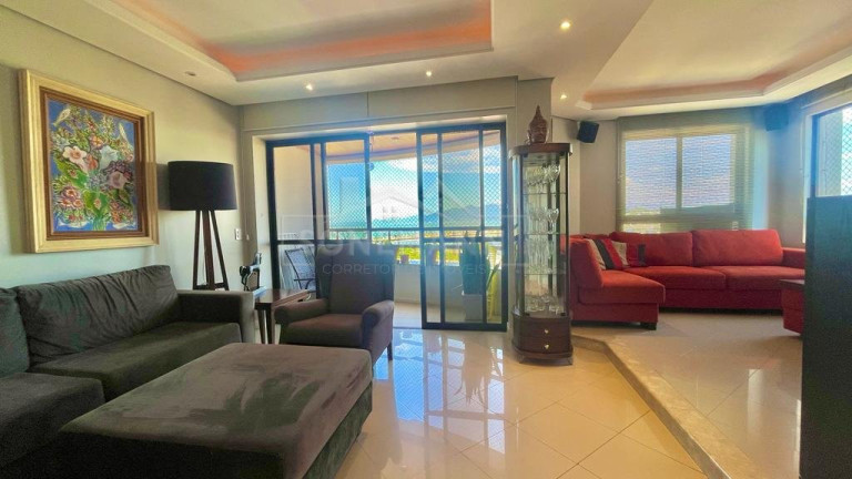 Imagem Apartamento com 3 Quartos à Venda, 142 m² em Centro - Florianópolis