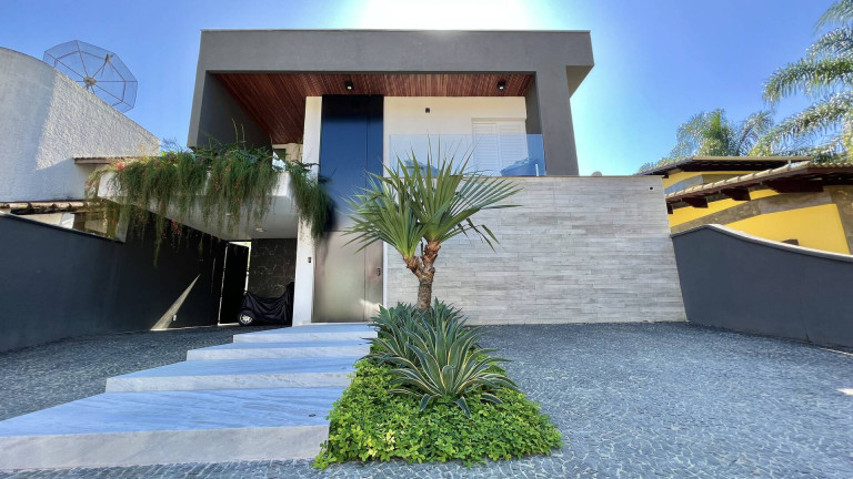 Casa com 6 Quartos à Venda, 380 m² em Riviera De São Lourenço - Bertioga