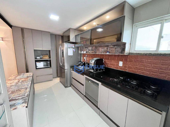 Imagem Casa com 4 Quartos à Venda, 220 m² em Edson Queiroz - Fortaleza Imagem Casa com 4 Quartos à Venda, 220 m² em Edson Queiroz - Fortaleza
