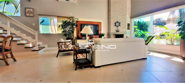 Imagem Casa com 5 Quartos à Venda, 329 m² em Riviera De São Lourenço - Bertioga Imagem Casa com 5 Quartos à Venda, 329 m² em Riviera De São Lourenço - Bertioga