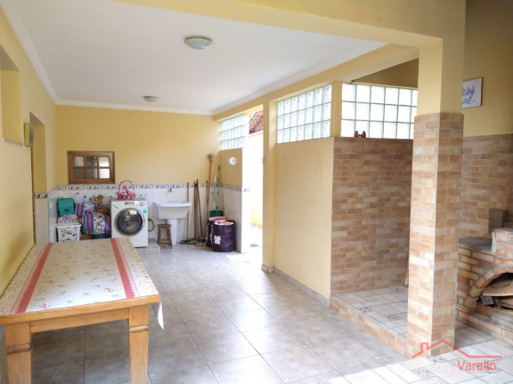 Imagem Sobrado com 3 Quartos à Venda, 297 m² em Campos Elíseos - Taubaté Imagem Sobrado com 3 Quartos à Venda, 297 m² em Campos Elíseos - Taubaté