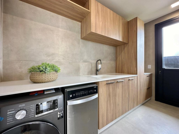 Imagem Casa com 5 Quartos à Venda, 380 m² em Capão Novo - Capao Da Canoa Imagem Casa com 5 Quartos à Venda, 380 m² em Capão Novo - Capao Da Canoa