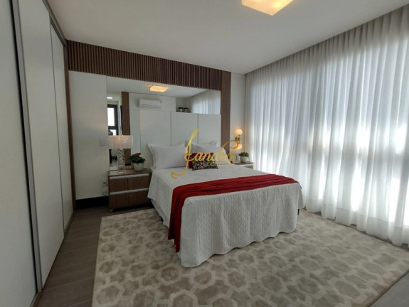 Imagem Casa de Condomínio com 5 Quartos à Venda, 397 m² em Remanso - Xangri-la