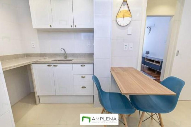 Imagem Apartamento com 2 Quartos à Venda, 80 m² em Copacabana - Rio De Janeiro