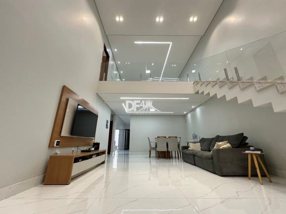 Imagem Casa com 4 Quartos à Venda, 300 m² em Taguatinga Centro (taguatinga) - Brasília Imagem Casa com 4 Quartos à Venda, 300 m² em Taguatinga Centro (taguatinga) - Brasília