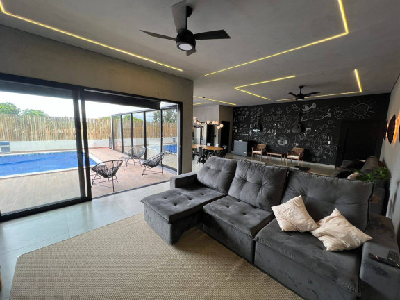 Imagem Casa com 3 Quartos à Venda, 330 m² em Mendonça Imagem Casa com 3 Quartos à Venda, 330 m² em Mendonça