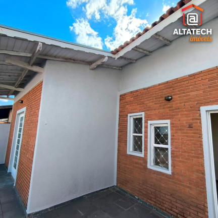 Imagem Casa com 3 Quartos à Venda, 106 m² em Vila Caio Junqueira - Poços De Caldas Imagem Casa com 3 Quartos à Venda, 106 m² em Vila Caio Junqueira - Poços De Caldas