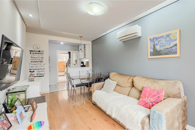 Imagem Casa com 2 Quartos à Venda, 55 m² em Restinga - Porto Alegre Imagem Casa com 2 Quartos à Venda, 55 m² em Restinga - Porto Alegre