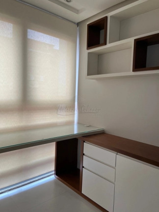 Imagem Casa com 3 Quartos à Venda, 181 m² em Vila Assunção - Porto Alegre Imagem Casa com 3 Quartos à Venda, 181 m² em Vila Assunção - Porto Alegre