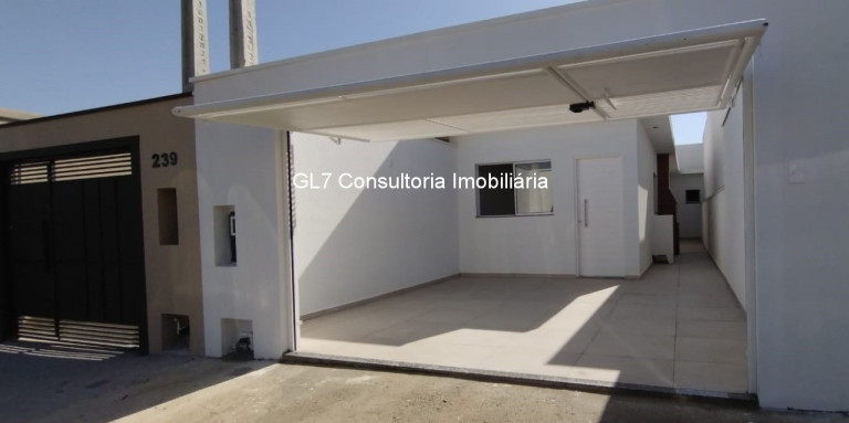 Casa com 2 Quartos à Venda,  em Parque Residencial Sabiás - Indaiatuba