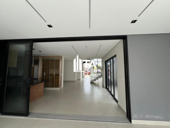 Imagem Casa com 4 Quartos à Venda, 300 m² em Swiss Park - Campinas Imagem Casa com 4 Quartos à Venda, 300 m² em Swiss Park - Campinas
