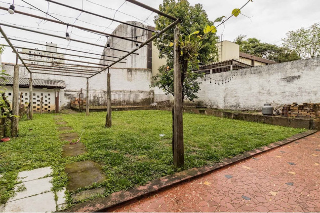Imagem Casa com 3 Quartos à Venda, 200 m² em Santana - Porto Alegre Imagem Casa com 3 Quartos à Venda, 200 m² em Santana - Porto Alegre