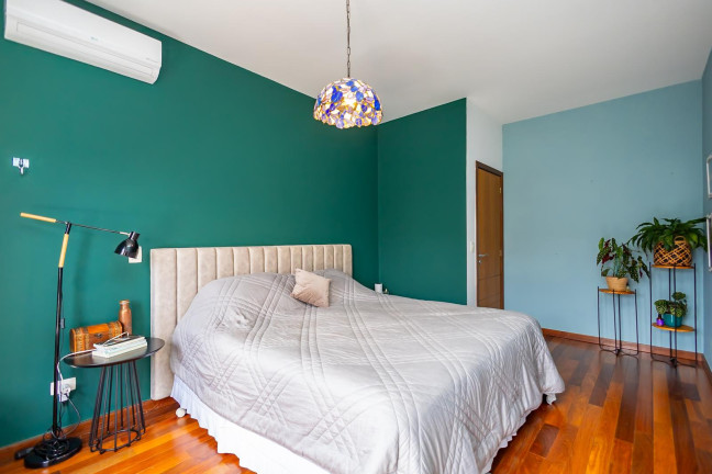Imagem Casa com 3 Quartos à Venda, 231 m² em Campo Comprido - Curitiba Imagem Casa com 3 Quartos à Venda, 231 m² em Campo Comprido - Curitiba