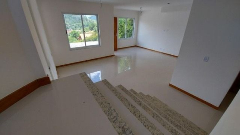 Imagem Casa com 4 Quartos à Venda, 130 m² em Vargem Grande - Teresópolis Imagem Casa com 4 Quartos à Venda, 130 m² em Vargem Grande - Teresópolis