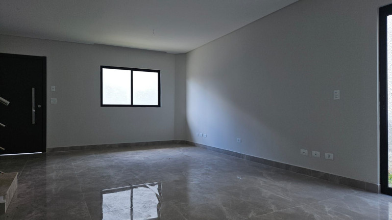Imagem Casa com 3 Quartos à Venda, 126 m² em Boqueirão - Curitiba Imagem Casa com 3 Quartos à Venda, 126 m² em Boqueirão - Curitiba
