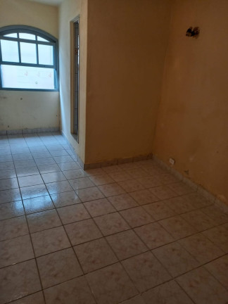 Imagem Casa com 4 Quartos à Venda, em Jardim Russi - Taubaté Imagem Casa com 4 Quartos à Venda, em Jardim Russi - Taubaté