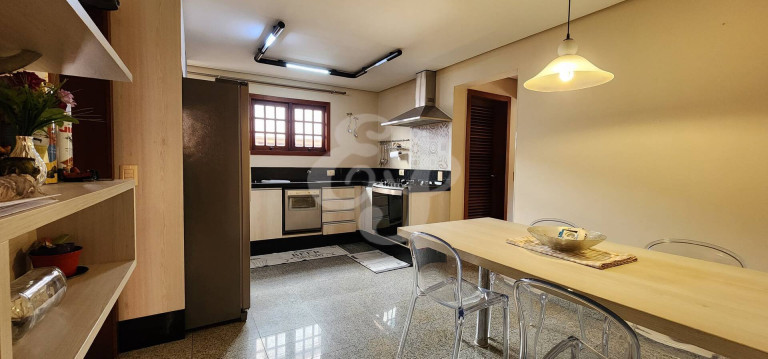 Imagem Casa de Condomínio com 4 Quartos para Alugar, 360 m² em Alphaville - Santana De Parnaíba Imagem Casa de Condomínio com 4 Quartos para Alugar, 360 m² em Alphaville - Santana De Parnaíba