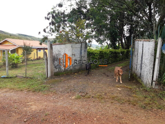 Imagem Chácara com 2 Quartos à Venda, 1.120 m² em Pocinhos Do Rio Verde - Caldas