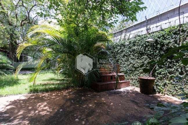 Imagem Casa com 1 Quarto à Venda, 190 m² em Vila Nova Conceição - São Paulo Imagem Casa com 1 Quarto à Venda, 190 m² em Vila Nova Conceição - São Paulo
