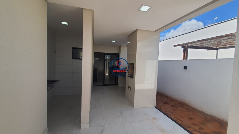 Imagem Casa com 3 Quartos para Alugar ou Temporada, 140 m² em Cajupiranga - Parnamirim Imagem Casa com 3 Quartos para Alugar ou Temporada, 140 m² em Cajupiranga - Parnamirim
