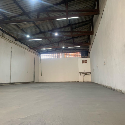 Imagem Galpão à Venda ou Locação, 180 m² em Jardim São Guilherme - Sorocaba Imagem Galpão à Venda ou Locação, 180 m² em Jardim São Guilherme - Sorocaba