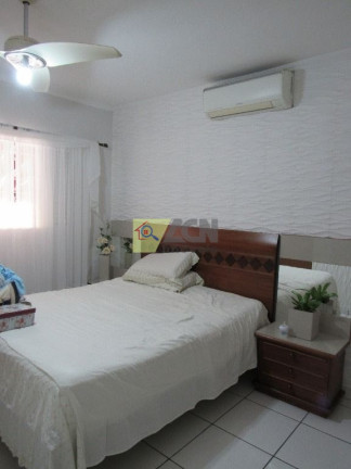 Imagem Casa com 4 Quartos à Venda, 220 m² em Jardim Santana - Hortolândia