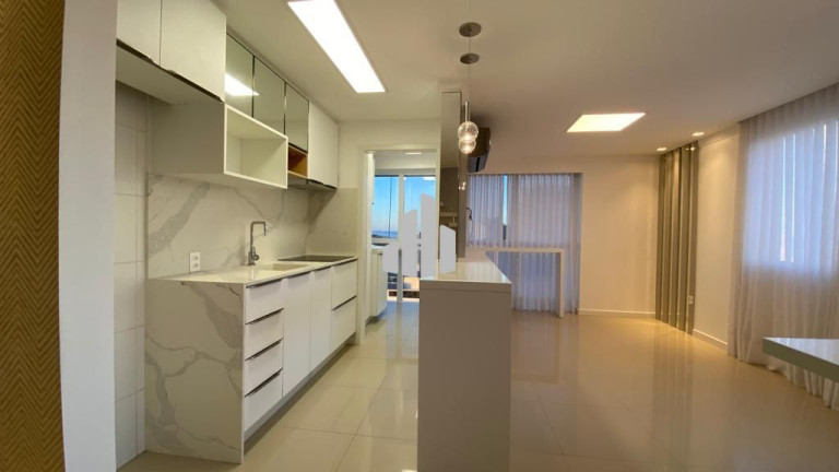 Imagem Cobertura com 3 Quartos à Venda, 200 m² em Predial - Torres