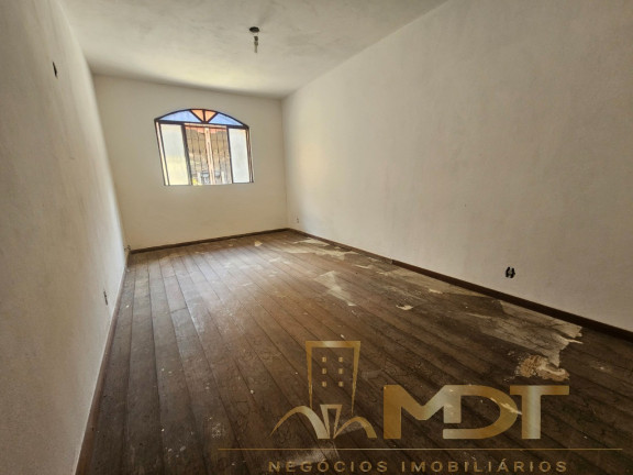 Imagem Casa com 4 Quartos à Venda, 232 m² em Copacabana - Belo Horizonte