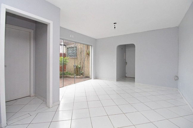 Imagem Imóvel com 2 Quartos à Venda, 85 m² em Petrópolis - Porto Alegre Imagem Imóvel com 2 Quartos à Venda, 85 m² em Petrópolis - Porto Alegre