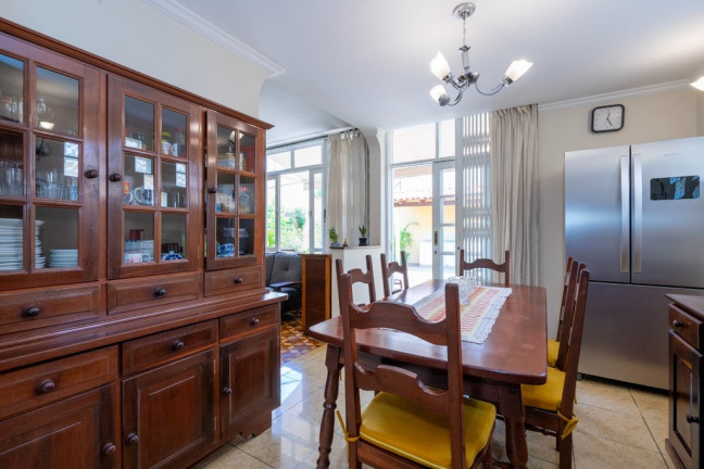 Imagem Casa com 4 Quartos à Venda, em Moema - São Paulo Imagem Casa com 4 Quartos à Venda, em Moema - São Paulo