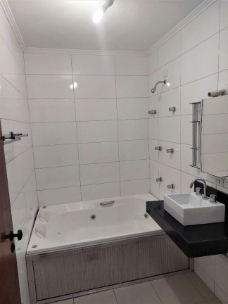 Imagem Imóvel com 3 Quartos à Venda, em Jardim Triana - São Paulo Imagem Imóvel com 3 Quartos à Venda, em Jardim Triana - São Paulo