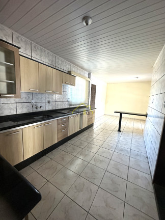 Imagem Casa com 3 Quartos à Venda, 315 m² em Espinheiros - Joinville Imagem Casa com 3 Quartos à Venda, 315 m² em Espinheiros - Joinville