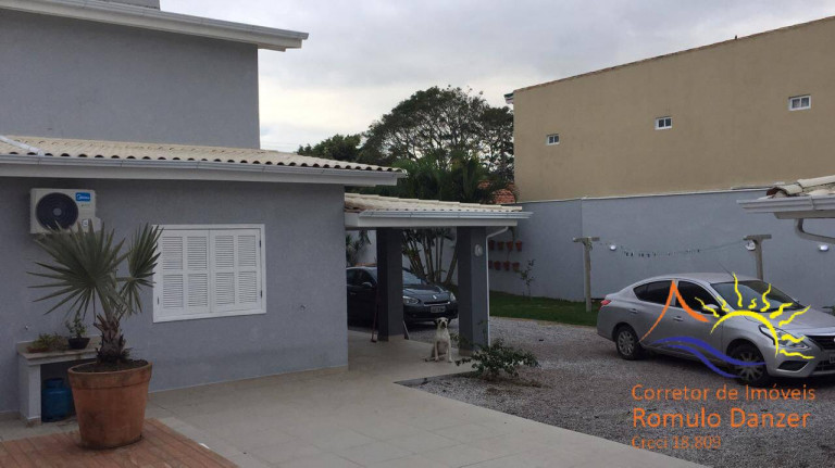 Imagem Casa com 3 Quartos à Venda, 300 m² em Ingleses Do Rio Vermelho - Florianópolis Imagem Casa com 3 Quartos à Venda, 300 m² em Ingleses Do Rio Vermelho - Florianópolis