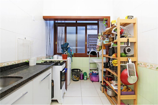 Imagem Imóvel com 2 Quartos à Venda, em Santana - Porto Alegre Imagem Imóvel com 2 Quartos à Venda, em Santana - Porto Alegre
