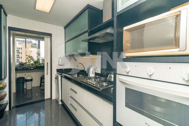 Imagem Apartamento com 3 Quartos à Venda, 113 m² em Petropolis - Porto Alegre Imagem Apartamento com 3 Quartos à Venda, 113 m² em Petropolis - Porto Alegre