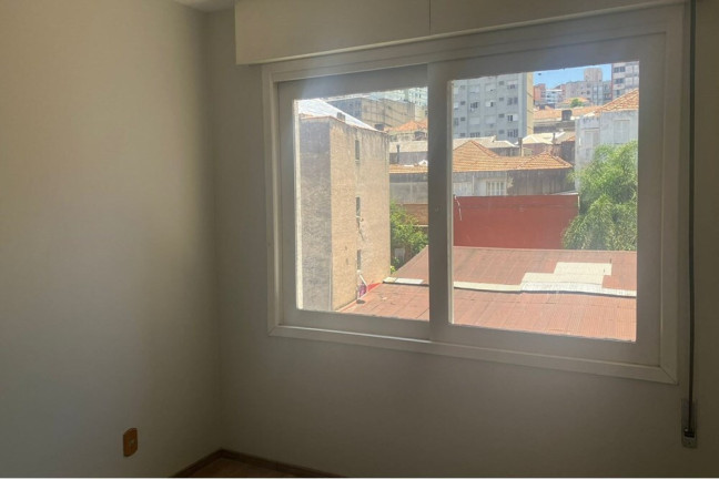 Imagem Apartamento com 1 Quarto à Venda, 43 m² em Centro Histórico - Porto Alegre Imagem Apartamento com 1 Quarto à Venda, 43 m² em Centro Histórico - Porto Alegre
