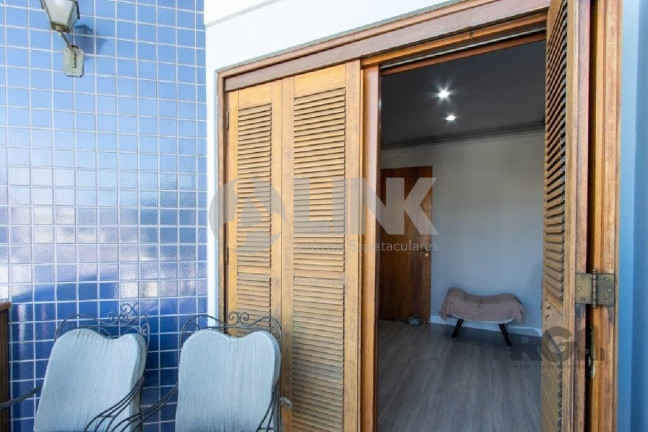 Imagem Casa com 5 Quartos à Venda, 336 m² em Glória - Porto Alegre Imagem Casa com 5 Quartos à Venda, 336 m² em Glória - Porto Alegre