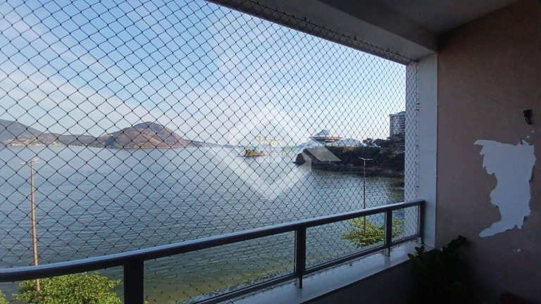 Imagem Apartamento com 4 Quartos à Venda, 300 m² em Ingá - Niterói